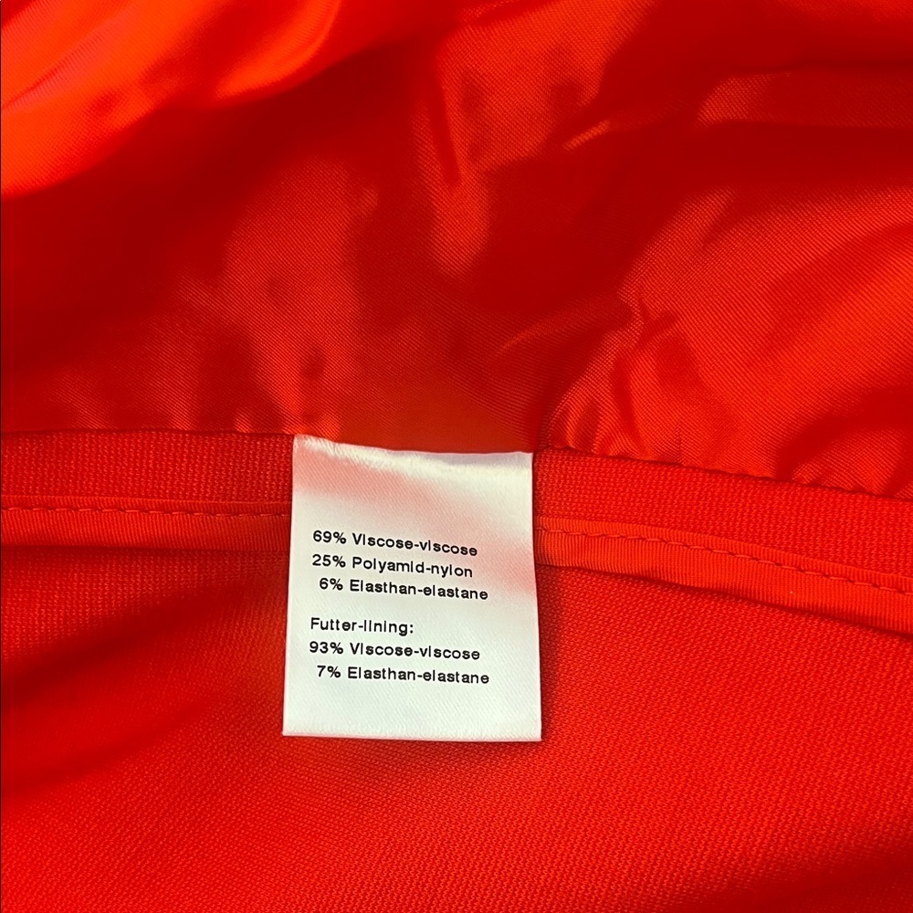 Akris Punto Vibrant Red Blazer - Picture 7 of 7